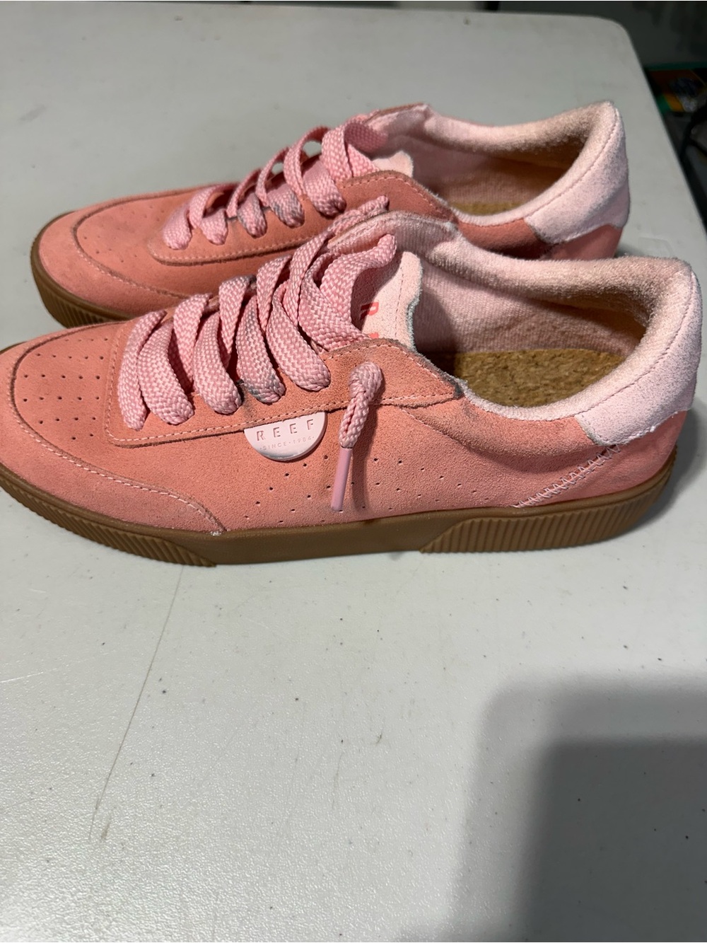 Reef Womens Coral Pink Suede Low-Top Sneakers Size 10
